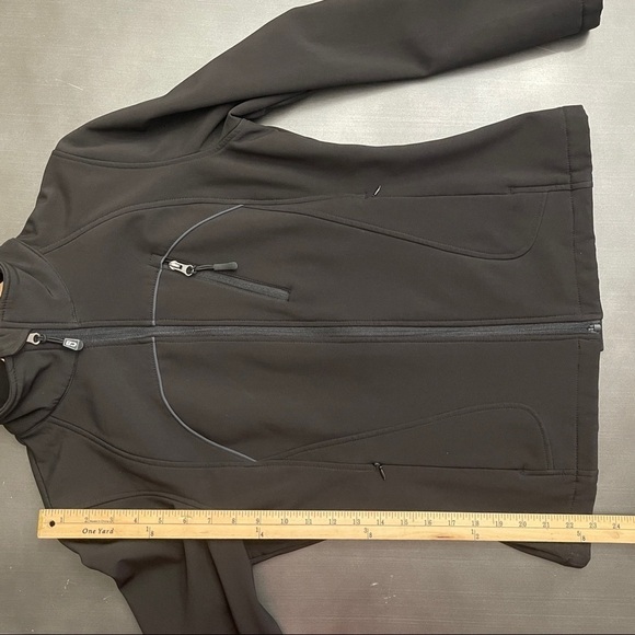 CB Sports Black Softshell Outdoor Ski Hiking Snow Water Resistant Winter Jacket - Picture 4 of 8